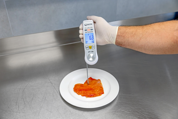 Thermometer SAUTER JFT 100 Application picture with food