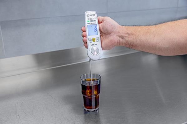 Thermometer SAUTER JFT 100 Application picture with food